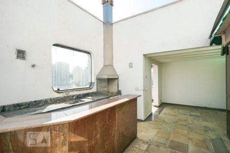 Casa de condomínio à venda com 520m², 4 quartos e 7 vagas Casa de condomínio à venda com 520m², 4 quartos e 7 vagasCobertura