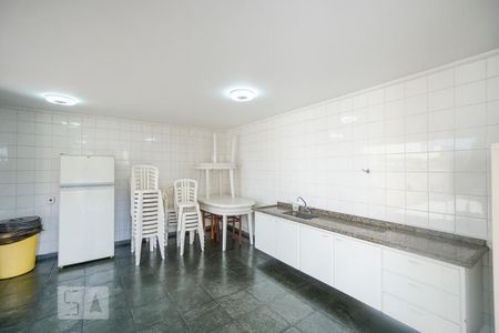 Casa de condomínio à venda com 520m², 4 quartos e 7 vagas Casa de condomínio à venda com 520m², 4 quartos e 7 vagasCopa