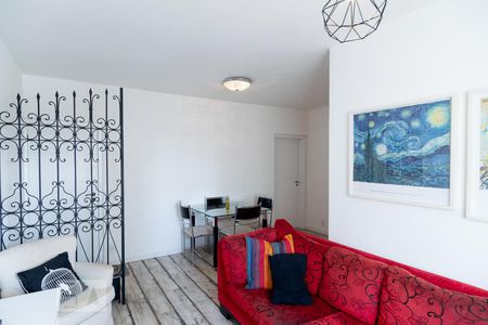 Sala de apartamento para alugar com 3 quartos, 74m² em Vila Gertrudes, São Paulo