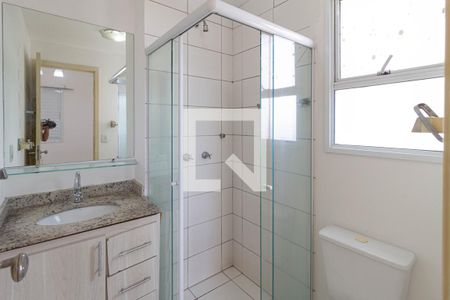 Banheiro da suíte de apartamento para alugar com 3 quartos, 65m² em Umuarama, Osasco