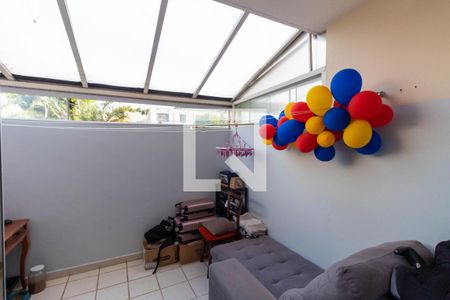 Varanda de apartamento à venda com 2 quartos, 68m² em Vila Guilhermina, São Paulo