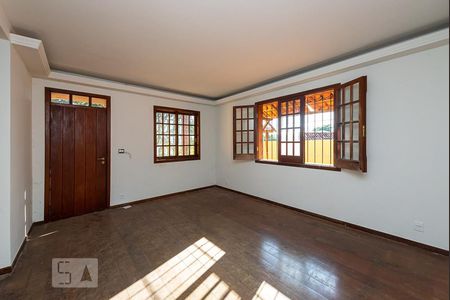 Casa à venda com 300m², 4 quartos e 4 vagasSala 1