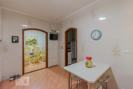 Casa à venda com 238m², 4 quartos e 4 vagas Casa à venda com 238m², 4 quartos e 4 vagasCozinha