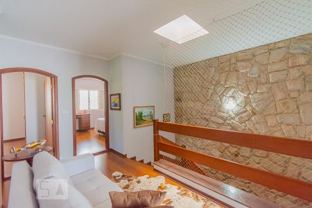 Casa à venda com 238m², 4 quartos e 4 vagas Casa à venda com 238m², 4 quartos e 4 vagasSala de Estar