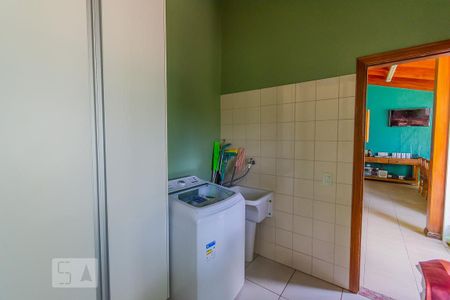 Casa à venda com 238m², 4 quartos e 4 vagas Casa à venda com 238m², 4 quartos e 4 vagasQuarto de Serviço