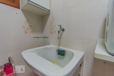 Casa à venda com 238m², 4 quartos e 4 vagas Casa à venda com 238m², 4 quartos e 4 vagasÁrea de Serviço