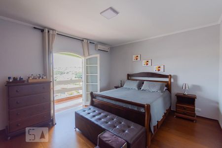 Casa à venda com 238m², 4 quartos e 4 vagas Casa à venda com 238m², 4 quartos e 4 vagasQuarto 4 - Suíte