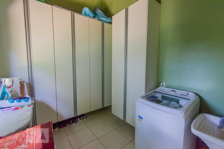 Casa à venda com 238m², 4 quartos e 4 vagas Casa à venda com 238m², 4 quartos e 4 vagasQuarto de Serviço