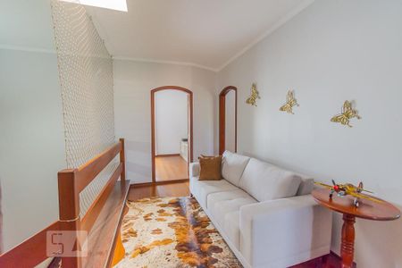 Casa à venda com 238m², 4 quartos e 4 vagas Casa à venda com 238m², 4 quartos e 4 vagasSala de Estar