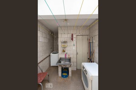 Casa à venda com 106m², 2 quartos e 1 vaga Casa à venda com 106m², 2 quartos e 1 vagaÁrea de Serviço