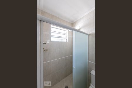 Casa à venda com 106m², 2 quartos e 1 vaga Casa à venda com 106m², 2 quartos e 1 vagaBanheiro Social