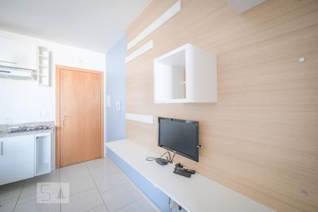 Quarto de kitnet/studio para alugar com 1 quarto, 27m² em Centro, Curitiba