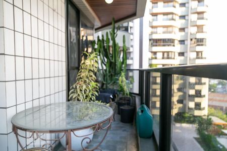 Varanda de apartamento à venda com 3 quartos, 160m² em Camargos, Guarulhos