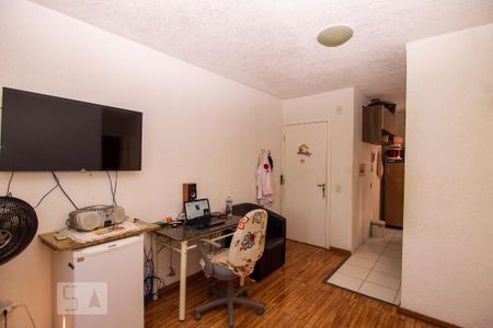 Sala de apartamento à venda com 2 quartos, 41m² em Hípica, Porto Alegre