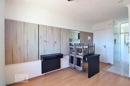 Sala de apartamento à venda com 2 quartos, 40m² em Vila Lutécia, Santo André