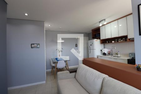 Sala de apartamento à venda com 2 quartos, 42m² em Vila Galvão, Guarulhos