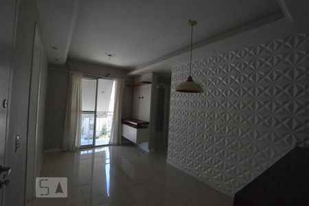 Sala de apartamento à venda com 3 quartos, 60m² em Parada de Lucas, Rio de Janeiro