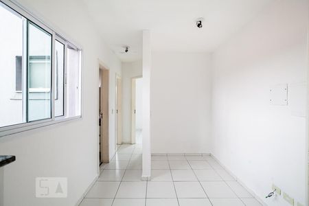 Apartamento para alugar com 76m², 2 quartos e 1 vagaSala