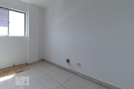 Quarto 1 de apartamento para alugar com 1 quarto, 33m² em Vila Izabel, Curitiba