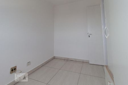 Quarto 1 de apartamento para alugar com 1 quarto, 33m² em Vila Izabel, Curitiba