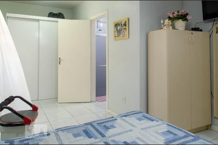 Suite 2 de casa à venda com 4 quartos, 200m² em Cavalhada, Porto Alegre