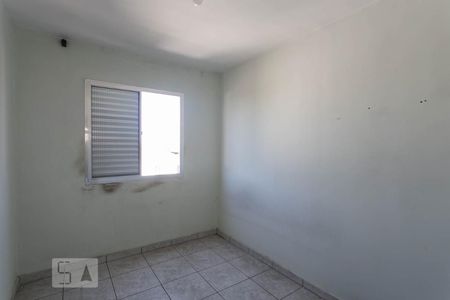 Quarto 2 de apartamento para alugar com 2 quartos, 53m² em Conjunto Residencial José Bonifácio, São Paulo