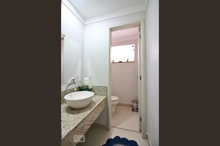 Lavabo da Sala  de casa para alugar com 3 quartos, 194m² em Jardim das Acacias, São Bernardo do Campo
