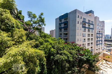 Vista dos Quartos 1 e 2 de apartamento à venda com 3 quartos, 66m² em Vila Monumento, São Paulo
