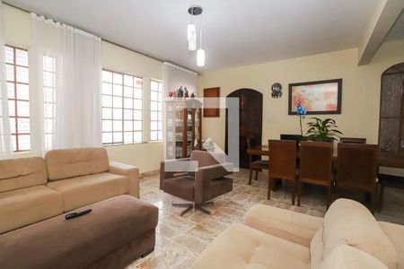 Sala de casa à venda com 4 quartos, 210m² em Pompeia, São Paulo