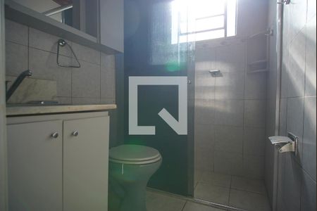 Banheiro de casa à venda com 7 quartos, 380m² em Jardim do Salso, Porto Alegre