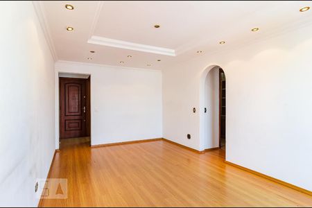 Sala de apartamento para alugar com 2 quartos, 60m² em Jardim Oriental, São Paulo