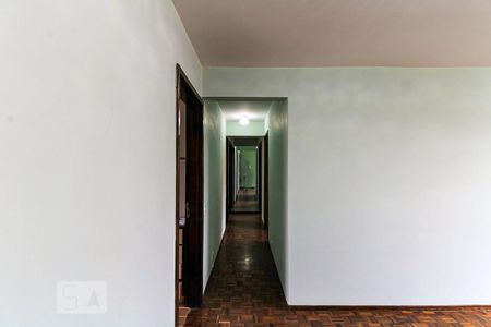 Corredor de apartamento para alugar com 3 quartos, 138m² em Centro, Curitiba