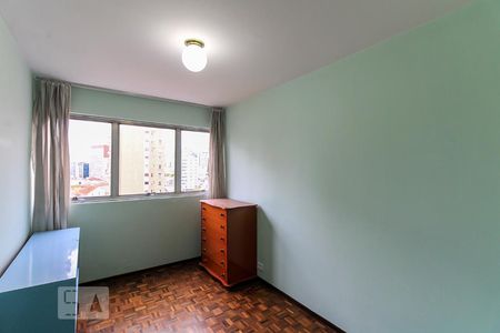 Quarto 2 de apartamento para alugar com 3 quartos, 138m² em Centro, Curitiba