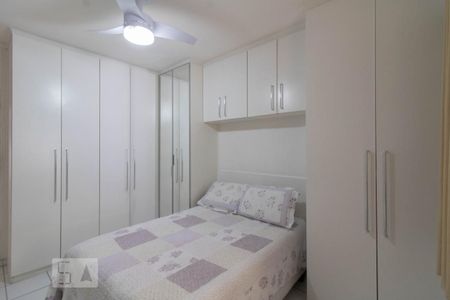 Suíte de casa à venda com 3 quartos, 200m² em Jardim Modelo, São Paulo