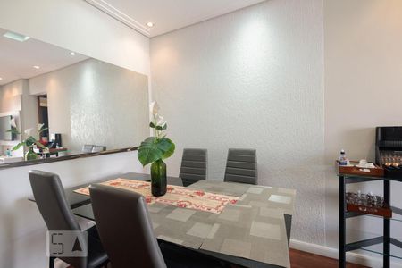 Sala  de apartamento à venda com 2 quartos, 49m² em Vila Bertioga, São Paulo