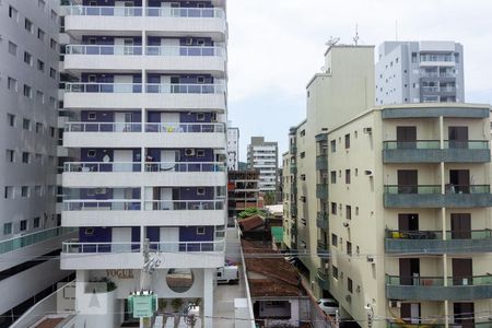 Vista sala de apartamento para alugar com 1 quarto, 47m² em Boqueirão, Praia Grande