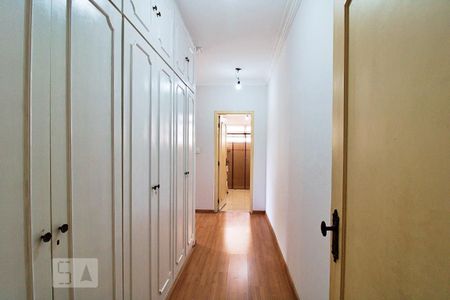 Suíte  de casa para alugar com 5 quartos, 450m² em Jardim Leonor, São Paulo