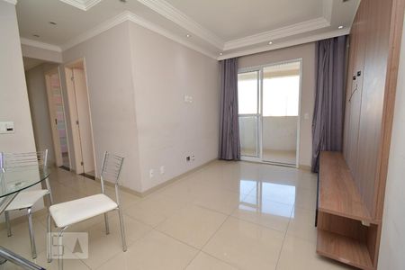 Sala de apartamento para alugar com 3 quartos, 75m² em Gopoúva, Guarulhos