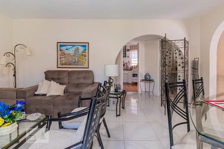Sala de casa para alugar com 3 quartos, 166m² em Vila Arriete, São Paulo
