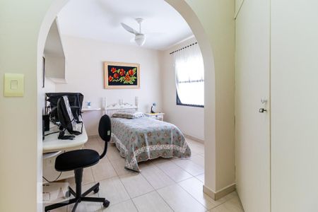 Quarto 1 de casa para alugar com 3 quartos, 166m² em Vila Arriete, São Paulo