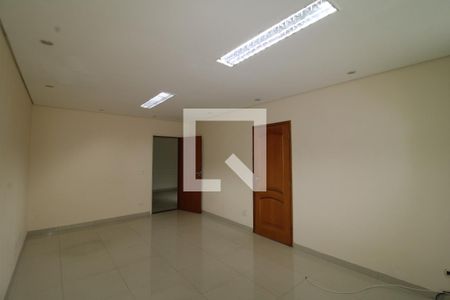 Sala de casa à venda com 3 quartos, 293m² em Vila Baruel, São Paulo