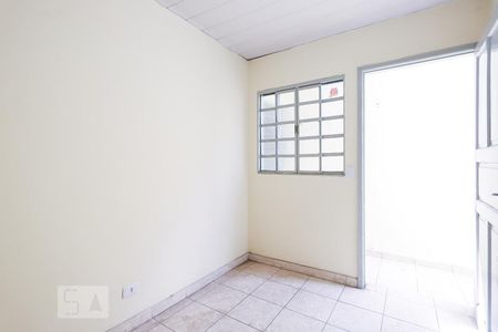 Quarto 2 de apartamento para alugar com 2 quartos, 60m² em Vila Maria Luisa, São Paulo