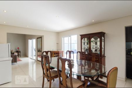 Sala de casa de condomínio para alugar com 4 quartos, 482m² em Anchieta, São Bernardo do Campo