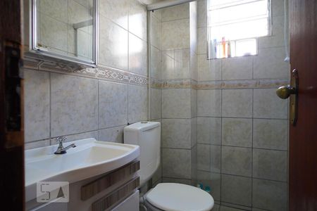 Banheiro de apartamento à venda com 2 quartos, 50m² em Bom Jesus, Porto Alegre