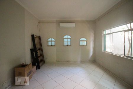 Sala 1 de casa à venda com 6 quartos, 500m² em Parada Xv de Novembro, São Paulo