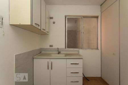 Studio de kitnet/studio para alugar com 1 quarto, 19m² em Centro, Curitiba