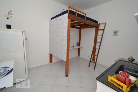Dormitório de apartamento para alugar com 1 quarto, 20m² em Parque Flamengo, Guarulhos