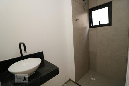 Banheiro de apartamento à venda com 1 quarto, 30m² em Vila Prudente, São Paulo