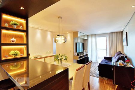 Sala de apartamento para alugar com 3 quartos, 70m² em Jardim Parque Morumbi, São Paulo