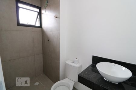 Banheiro de apartamento à venda com 1 quarto, 30m² em Vila Prudente, São Paulo